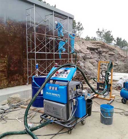 濟(jì)南聚脲噴涂設(shè)備施工簡單方便(圖1) H5600T液壓聚脲噴涂設(shè)備